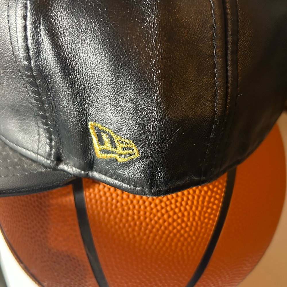 Boston Celtic Hat. - Picture 2 of 9